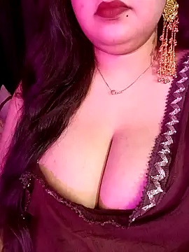 Suhanakhan00 online show from May 2026 10:36:01 AM