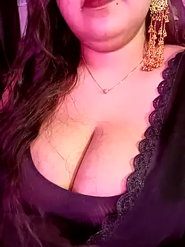 Suhanakhan00 online show from May 2026 08:27:02 PM