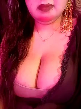 Suhanakhan00 online show from May 2026 10:54:01 AM