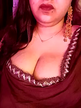 Suhanakhan00 online show from May 2026 10:21:01 AM