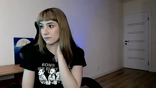 Princess Shy    online show from March 2025 02:18:01 PM