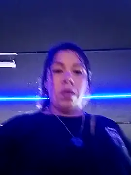 Snapshot of Karenn12 chatting on February 2026 03:33:01 AM Karenn12 online show from February 2026 03:33:01 AM