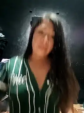 Snapshot of Karenn12 chatting on February 2026 04:06:01 AM Karenn12 online show from February 2026 04:06:01 AM