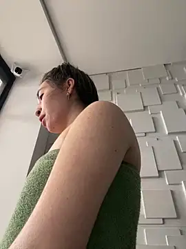 Sophie LS online show from February 2025 12:11:02 PM