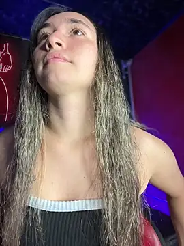 Snapshot of Sophie_LS chatting on December 2025 04:18:02 AM Sophie LS online show from December 2025 04:18:02 AM