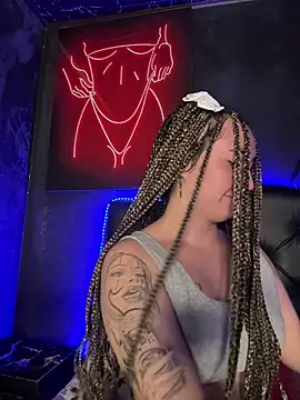 Snapshot of Sophie_LS chatting on February 2026 02:52:02 AM Sophie LS online show from February 2026 02:52:02 AM