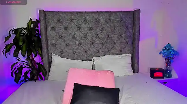 astridjonness online show from February 2025 12:38:02 AM