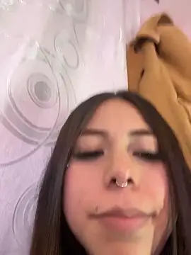 sarawiliamx online show from May 2026 03:45:01 AM