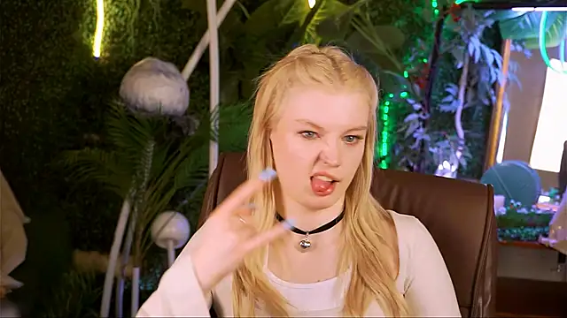 GraceGlamour online show from March 2025 11:42:01 AM