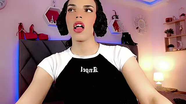 CandyJoselyn online show from February 2025 03:49:01 PM