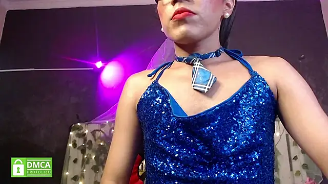 Snapshot of moon_hill chatting on January 2025 05:38:01 AM moon hill online show from January 2025 05:38:01 AM