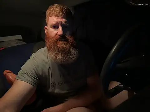 Snapshot of Redfurr69 chatting on December 2024 06:13:02 AM Redfurr69 online show from December 2024 06:13:02 AM