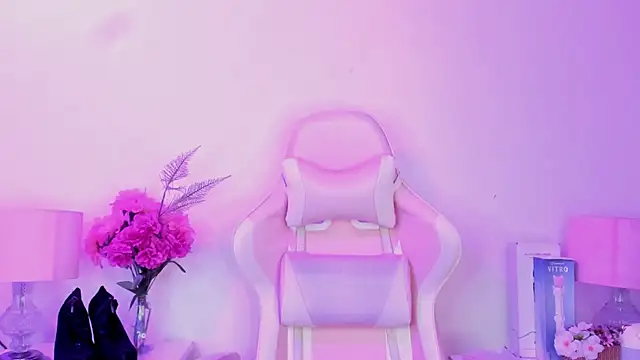 MollyBigBoobs12 online show from March 2025 08:09:02 PM