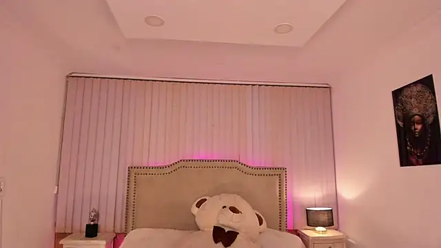 Valentina Se online show from January 2025 09:39:02 AM