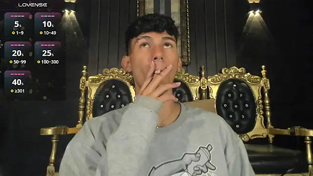 Snapshot of Alexx_tc chatting on December 2024 03:56:02 AM Alexx tc online show from December 2024 03:56:02 AM