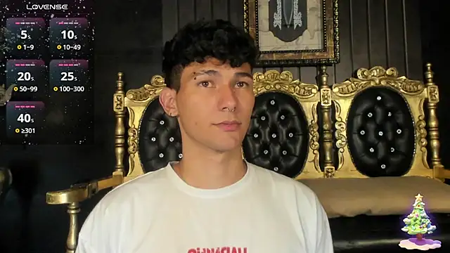 Snapshot of Alexx_tc chatting on December 2024 09:32:02 AM Alexx tc online show from December 2024 09:32:02 AM