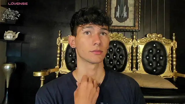 Snapshot of Alexx_tc chatting on December 2024 04:55:01 AM Alexx tc online show from December 2024 04:55:01 AM