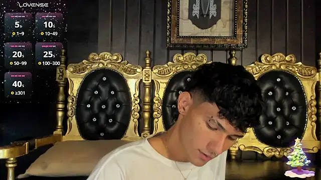 Snapshot of Alexx_tc chatting on December 2024 08:22:02 AM Alexx tc online show from December 2024 08:22:02 AM