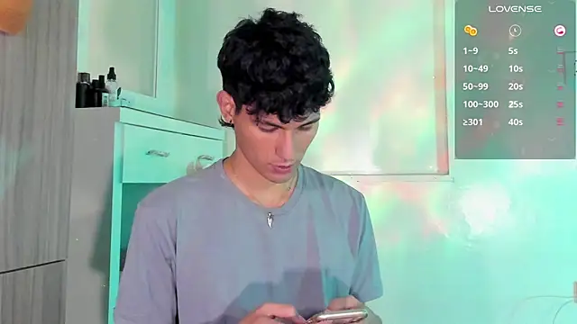 Snapshot of Alexx_tc chatting on February 2025 06:26:02 AM Alexx tc online show from February 2025 06:26:02 AM