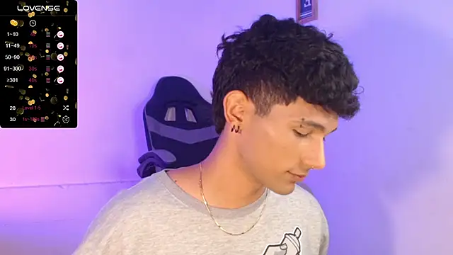 Snapshot of Alexx_tc chatting on September 2025 05:44:01 AM Alexx tc online show from September 2025 05:44:01 AM