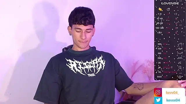 Snapshot of Alexx_tc chatting on October 2025 04:29:02 PM Alexx tc online show from October 2025 04:29:02 PM