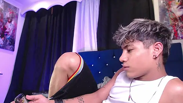 Sexys Boys Hot1 online show from May 2026 09:16:01 PM