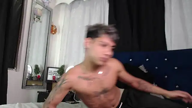 Sexys Boys Hot1 online show from June 2026 01:00:02 AM