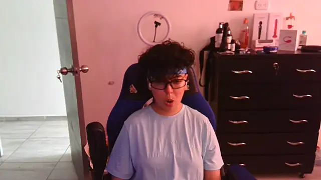 thomascooper7 online show from January 2025 07:45:01 PM