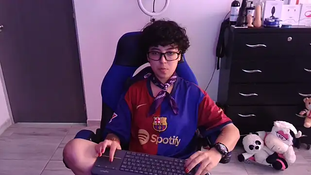 thomascooper7 online show from February 2026 06:37:02 PM