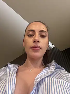 Snapshot of NattyPierce chatting on December 2024 06:37:02 AM NattyPierce online show from December 2024 06:37:02 AM