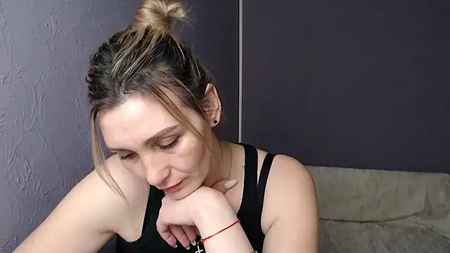  sexy lady online show from March 2025 05:33:01 PM