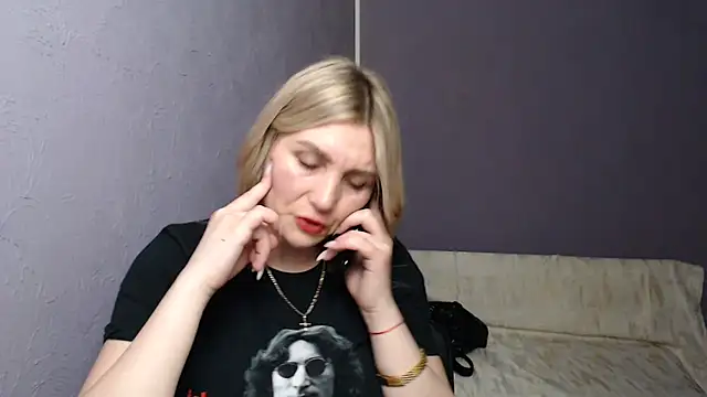  sexy lady online show from March 2025 05:18:01 PM