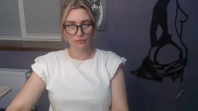  sexy lady online show from May 2026 12:43:01 PM