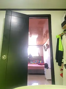 Snapshot of ALANAH_KITTY chatting on January 2025 08:03:02 PM ALANAH KITTY online show from January 2025 08:03:02 PM