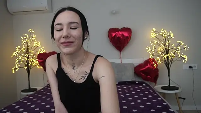 NikkiGoldSide online show from March 2025 01:42:01 PM