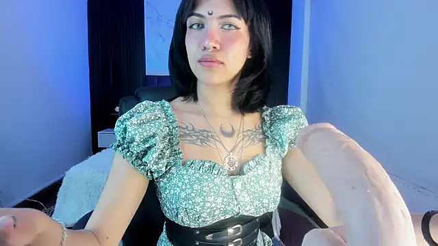 Gianna foxy online show from January 2025 05:02:02 AM