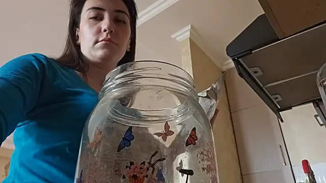 Snapshot of AlejandraDelaney chatting on January 2025 08:08:02 AM AlejandraDelaney online show from January 2025 08:08:02 AM