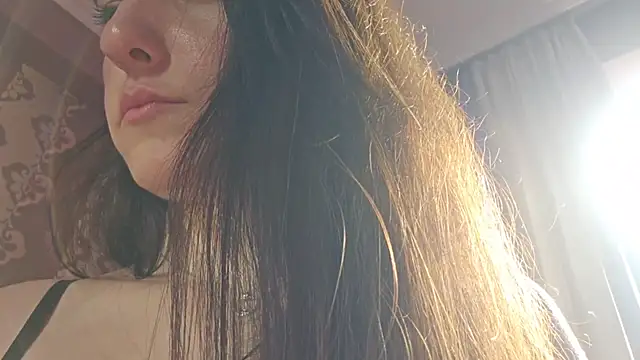 AlejandraDelaney online show from May 2026 01:06:01 PM
