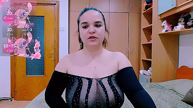 Ella-Diamond online show from October 2025 05:04:01 AM