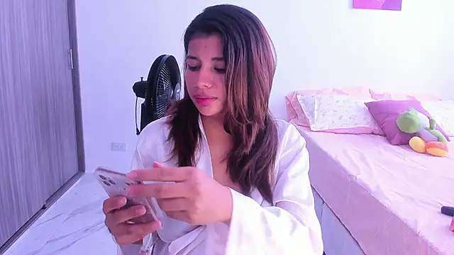 Snapshot of adop_me__ chatting on December 2024 07:11:02 PM adop me online show from December 2024 07:11:02 PM