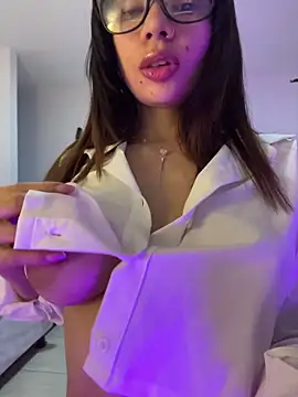 Snapshot of adop_me__ chatting on October 2025 11:46:01 PM adop me online show from October 2025 11:46:01 PM