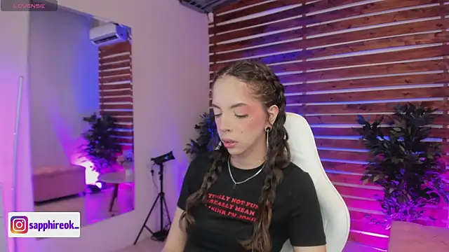 Sapphire Venuss online show from February 2026 12:55:01 AM