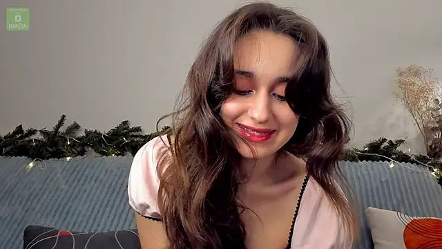 erika hoiree online show from December 2024 10:19:01 PM