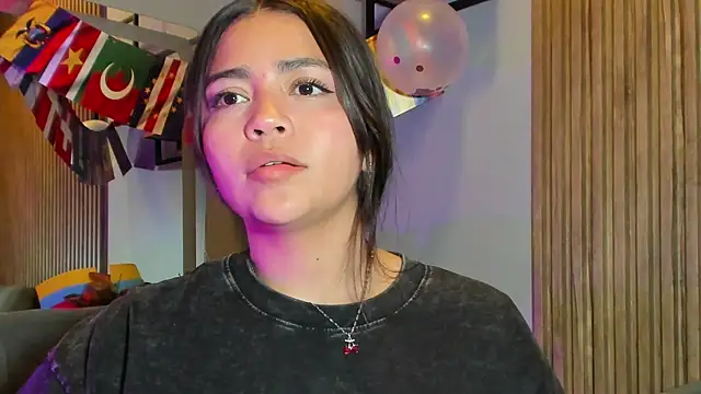 KimDevinne online show from July 2026 01:38:01 PM