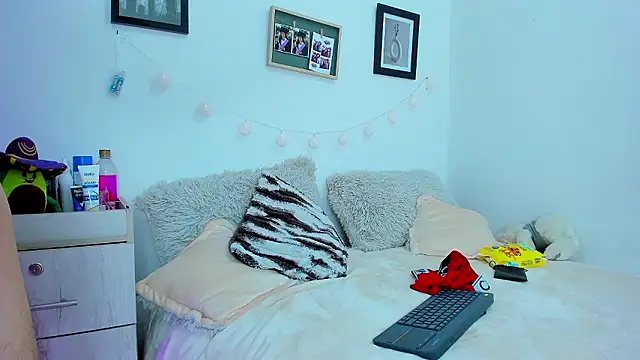 PhilipRich online show from December 2024 09:28:01 PM