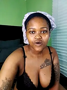 ThickPearlx23 online show from November 2025 04:10:02 AM