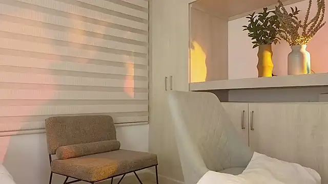 Snapshot of Siny_Moore chatting on February 2025 02:29:01 AM Siny Moore online show from February 2025 02:29:01 AM