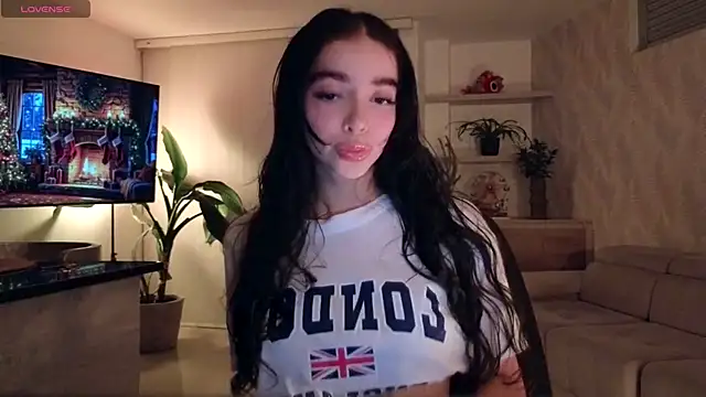 Siny Moore online show from November 2025 01:30:02 AM