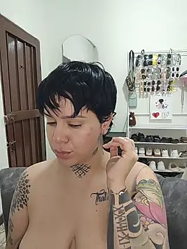 Snapshot of KatInk chatting on February 2026 12:43:02 PM KatInk online show from February 2026 12:43:02 PM