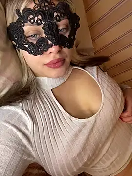 Snapshot of 69Laura696 chatting on March 2025 05:28:02 PM 69Laura696 online show from March 2025 05:28:02 PM